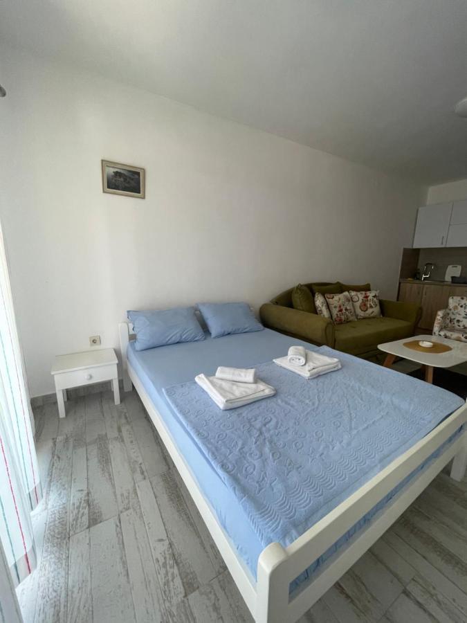 Luna Apartments Budva Eksteriør billede