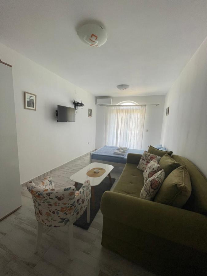 Luna Apartments Budva Eksteriør billede