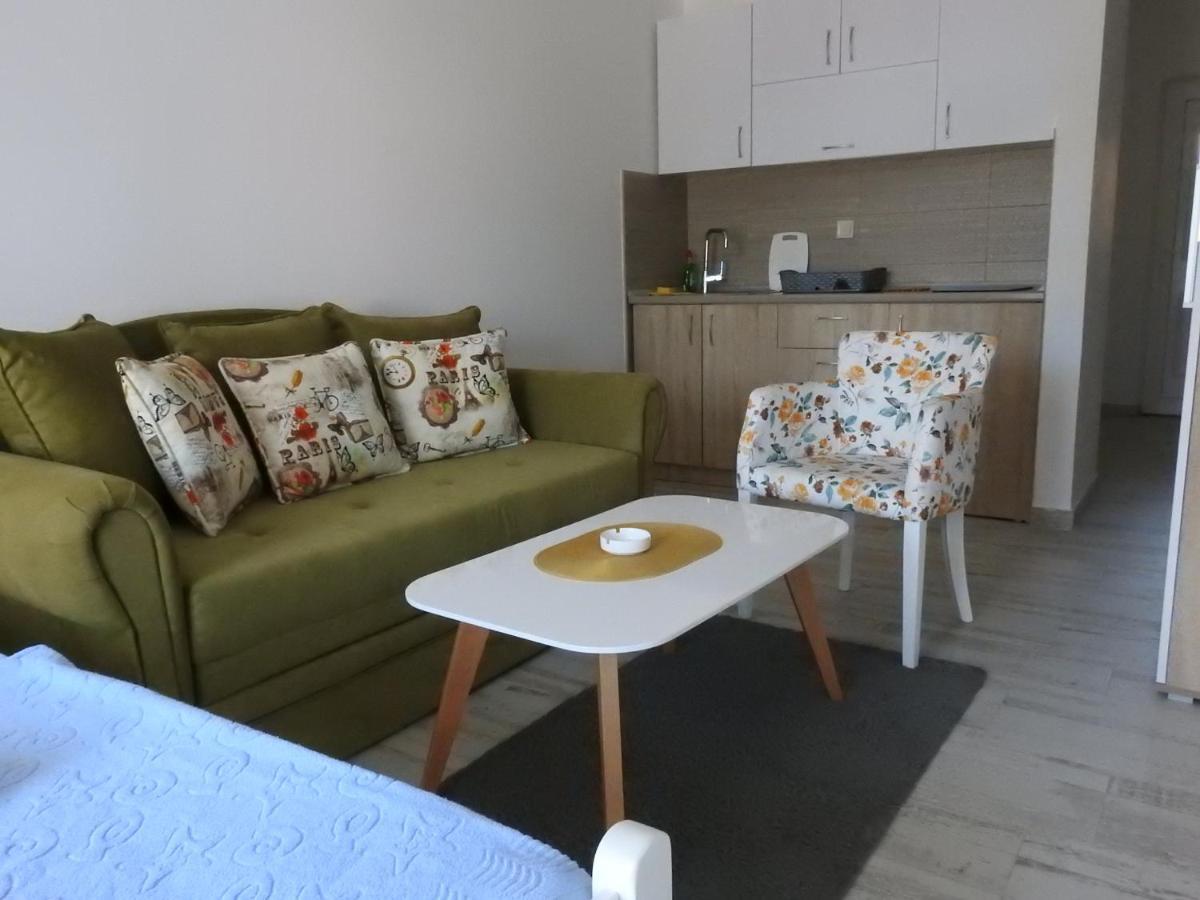 Luna Apartments Budva Eksteriør billede