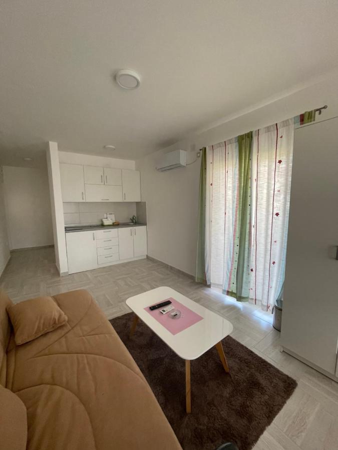 Luna Apartments Budva Eksteriør billede