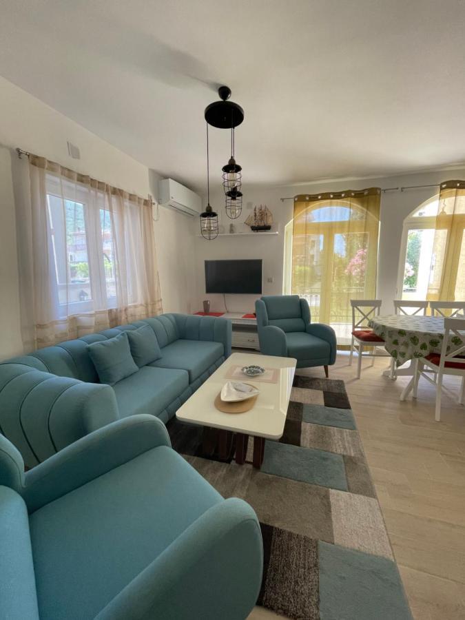 Luna Apartments Budva Eksteriør billede