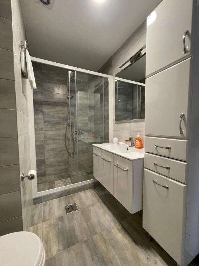 Luna Apartments Budva Eksteriør billede