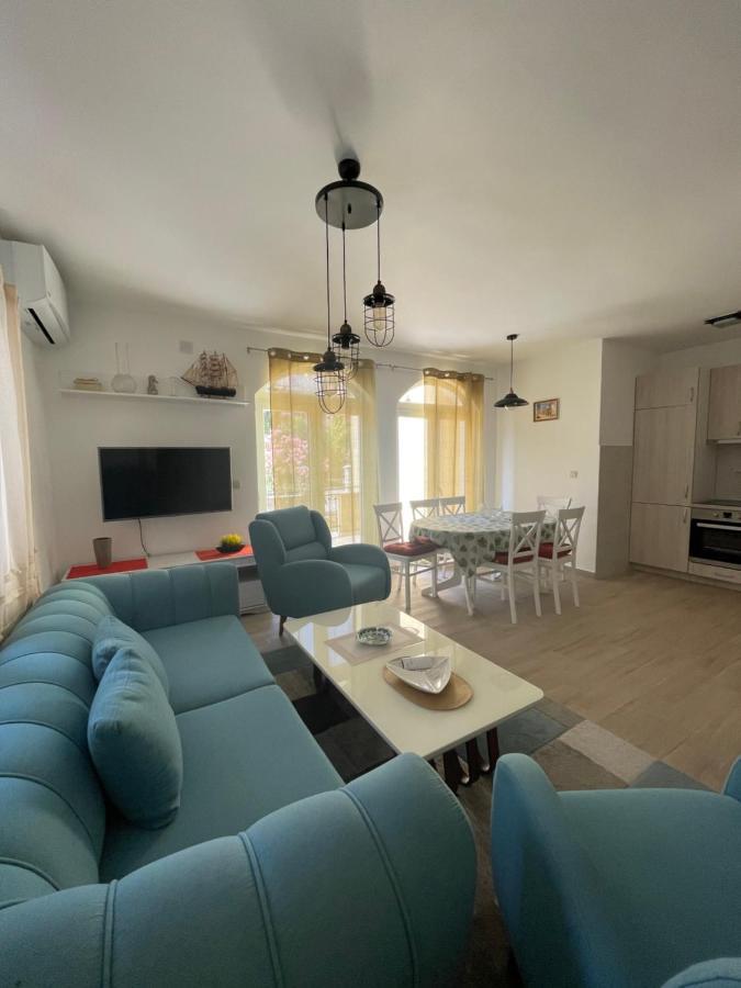 Luna Apartments Budva Eksteriør billede