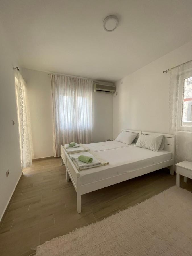 Luna Apartments Budva Eksteriør billede