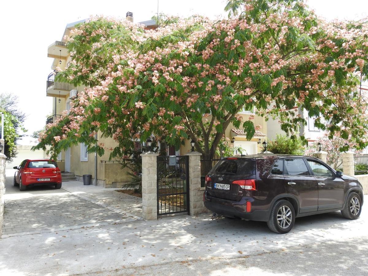 Luna Apartments Budva Eksteriør billede