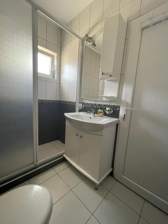 Luna Apartments Budva Eksteriør billede