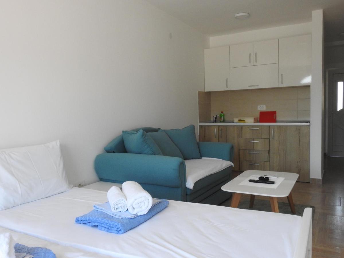 Luna Apartments Budva Eksteriør billede