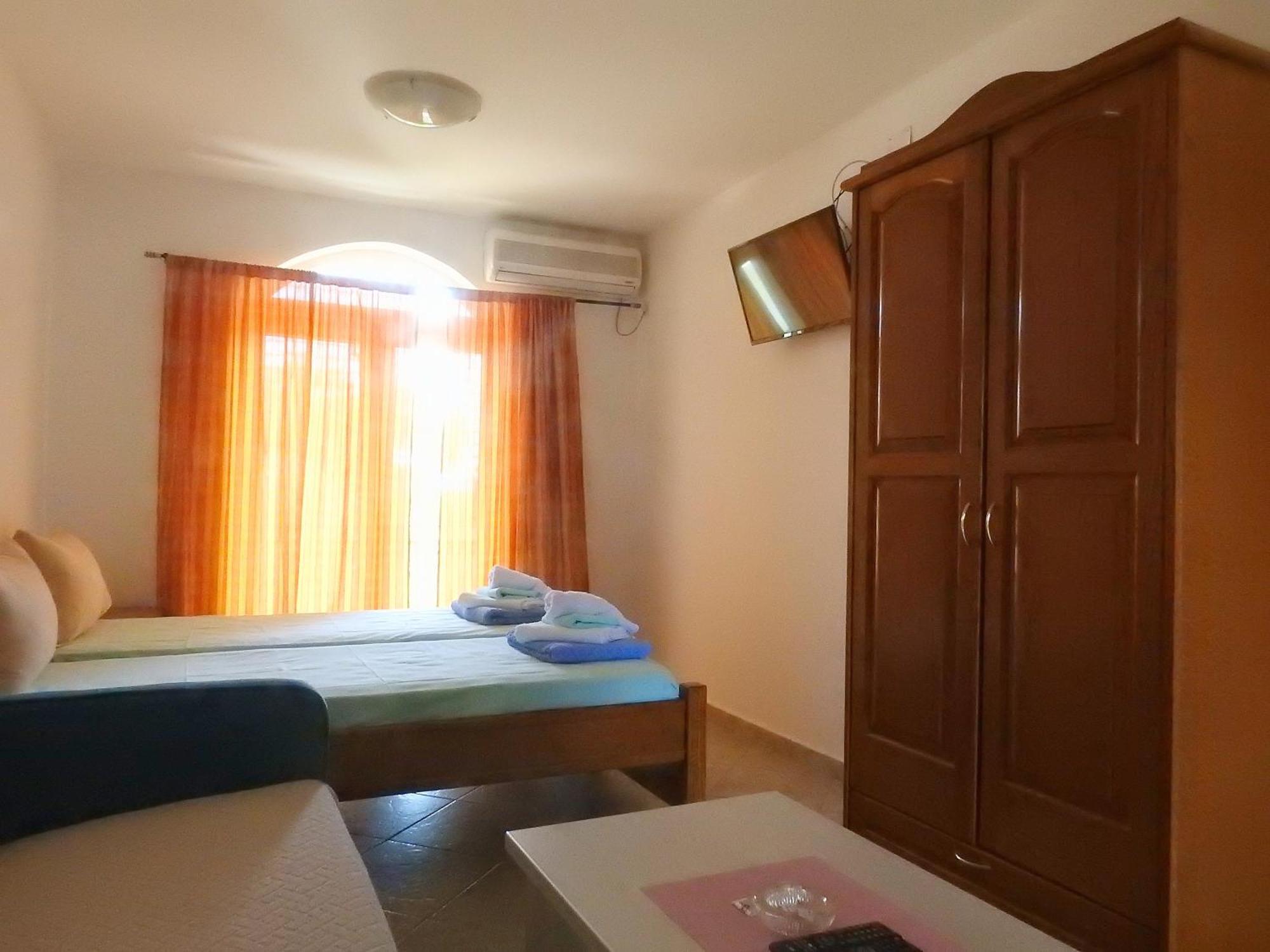Luna Apartments Budva Værelse billede